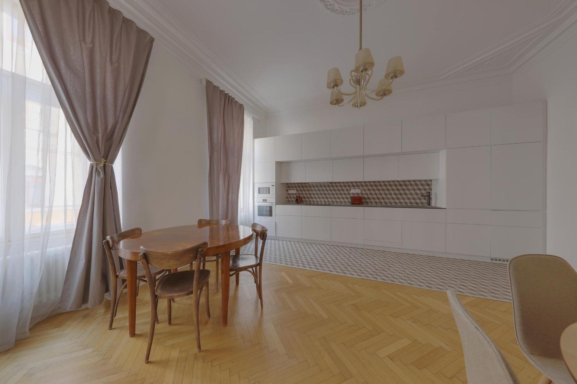 Beautiful Condo At The Old Town Bratislava Exterior foto